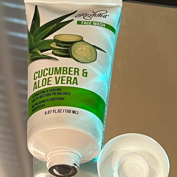 Reshma Face Wash CUCUMBER &
ALOE VERA soothing, hydrating, cooling properties. - Picture 8 of 9
